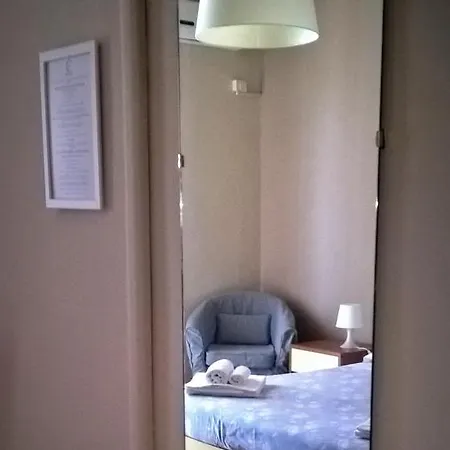 فندق مبيت وإفطار Cameracaffe Centro 3*