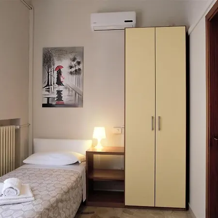 Cameracaffe Centro 3*