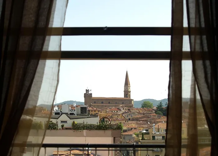 לינה וארוחת בוקר Cameracaffe Centro 3*