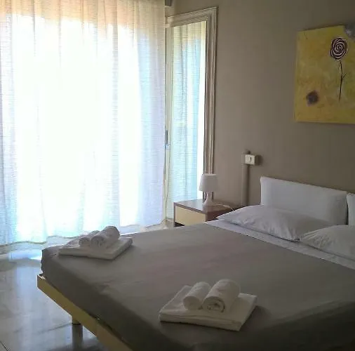 Cameracaffe Centro 3*