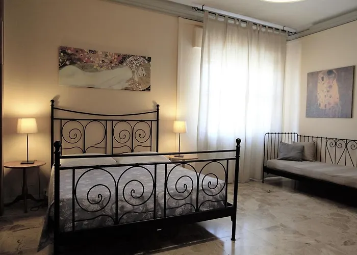 Cameracaffe Centro לינה וארוחת בוקר 3*